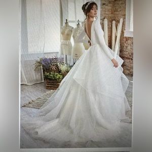 Brand new wedding dress! Maggie Sottero